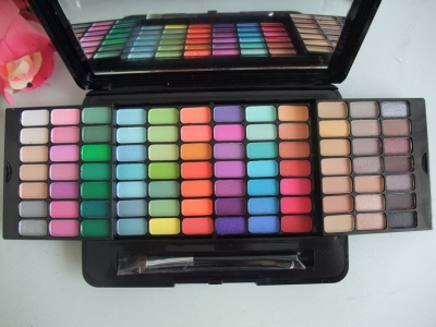 MAC Makeup Logo 88 Pcs Eyeshadow Palette Outlet